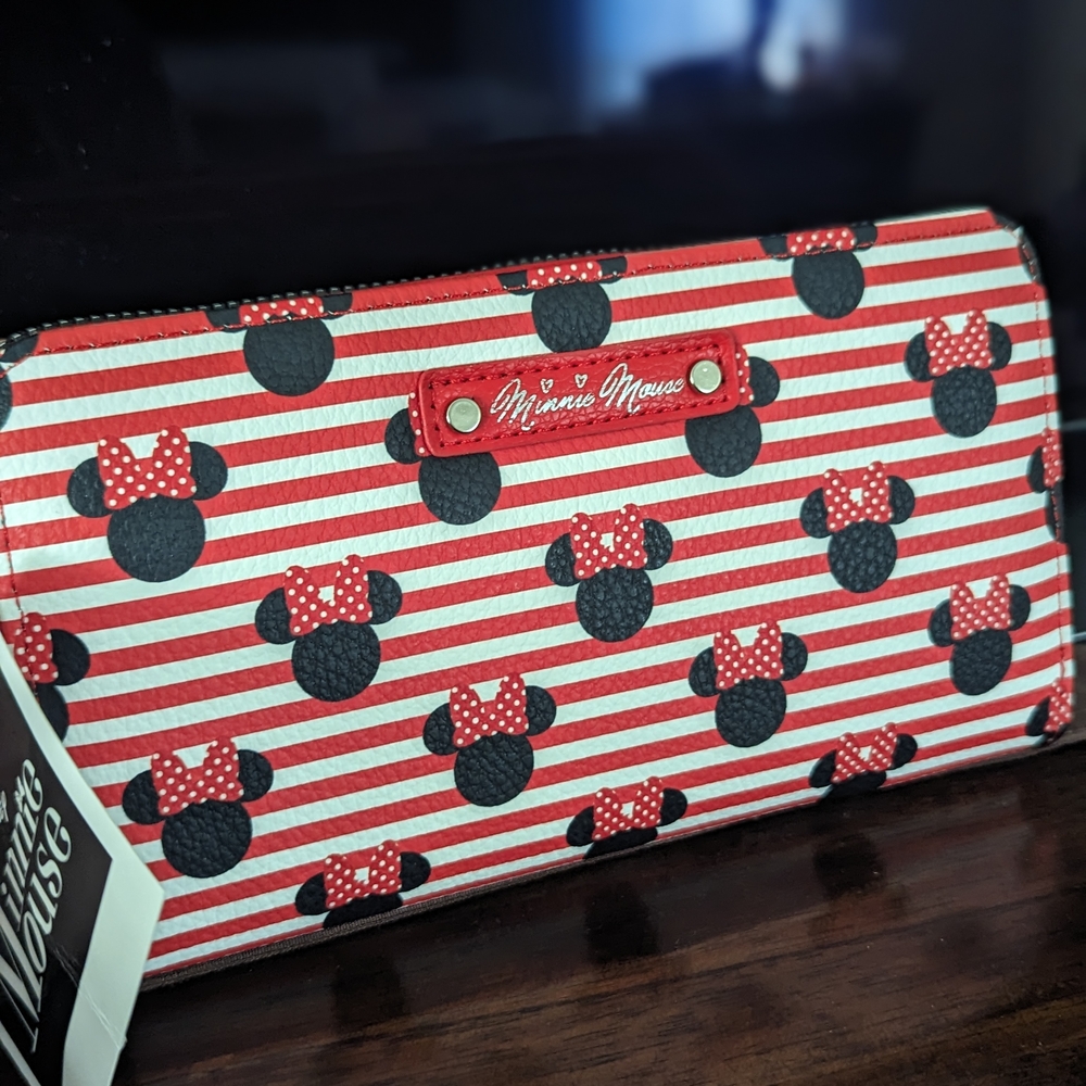 Minnie Mouse Striped Wallet Nwt